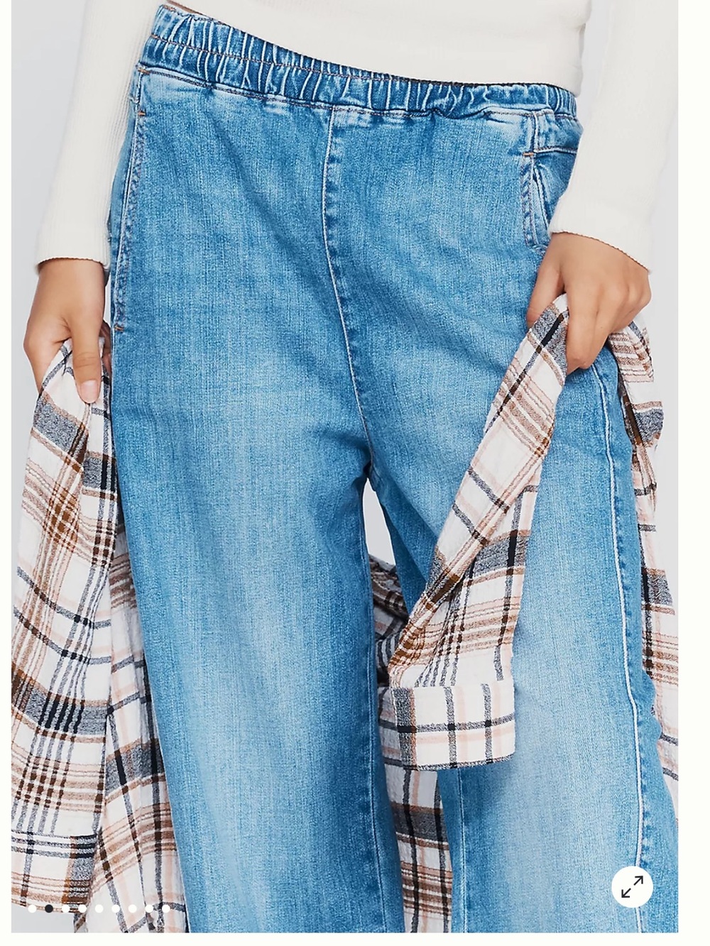Pilcro Izzie Relaxed Pull-On Barrel Jeans medium - Picture 6 of 13